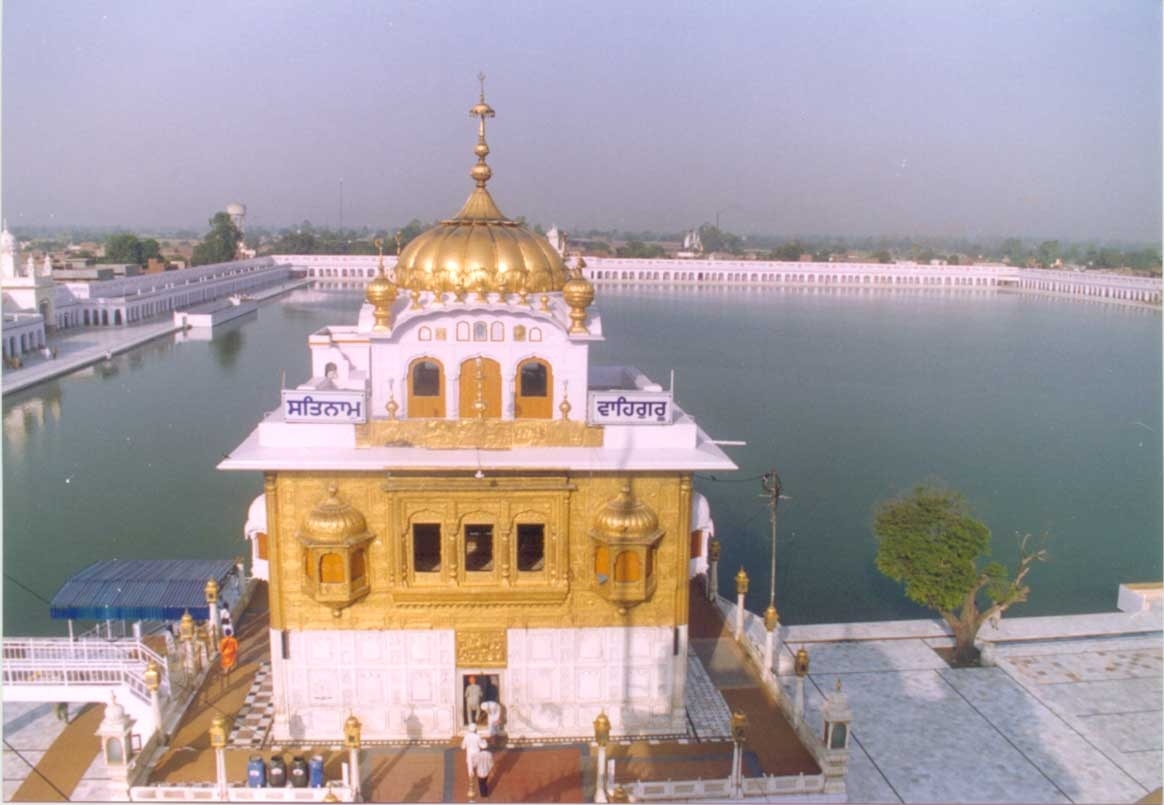 Gurdwara Sri Tarn Taran Sahib, Tarn Taran, Punjab, India Exclusive Images Photos Pictures